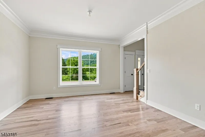4 Highland Meadows Road Pohatcong, NJ 08865