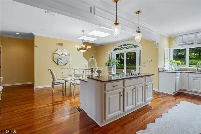 42 Lambert Dr Sparta, NJ 07871