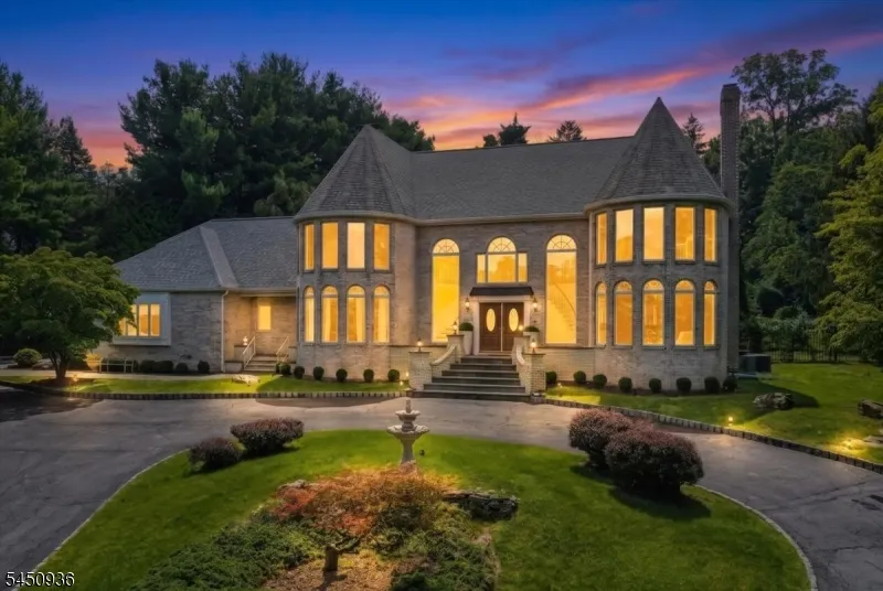 42 Lambert Dr Sparta, NJ 07871