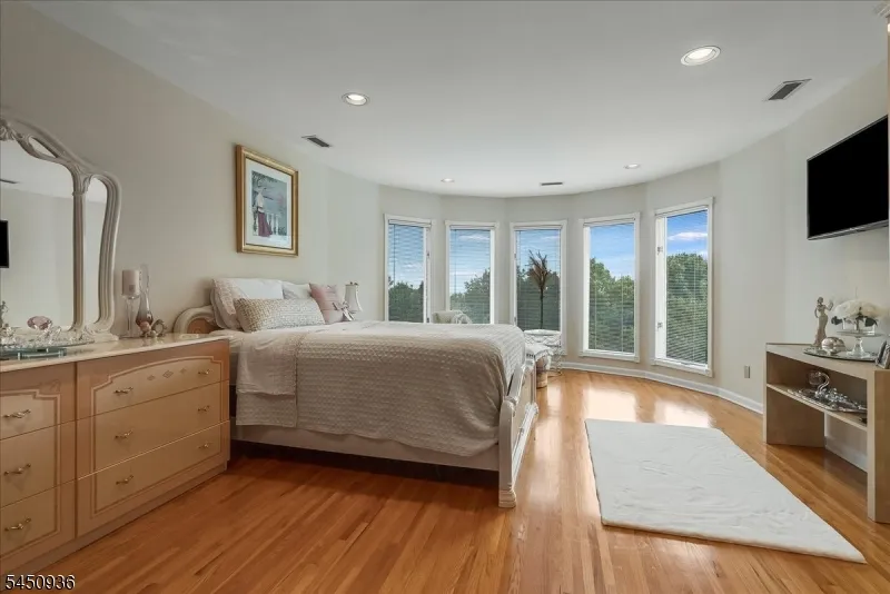 42 Lambert Dr Sparta, NJ 07871