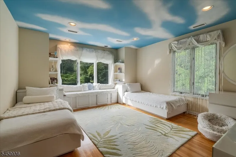 42 Lambert Dr Sparta, NJ 07871