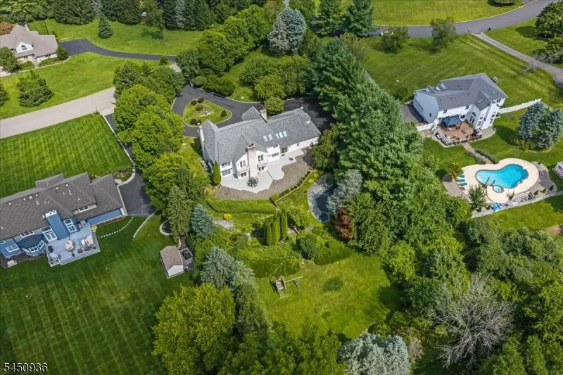 42 Lambert Dr Sparta, NJ 07871