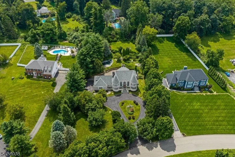 42 Lambert Dr Sparta, NJ 07871