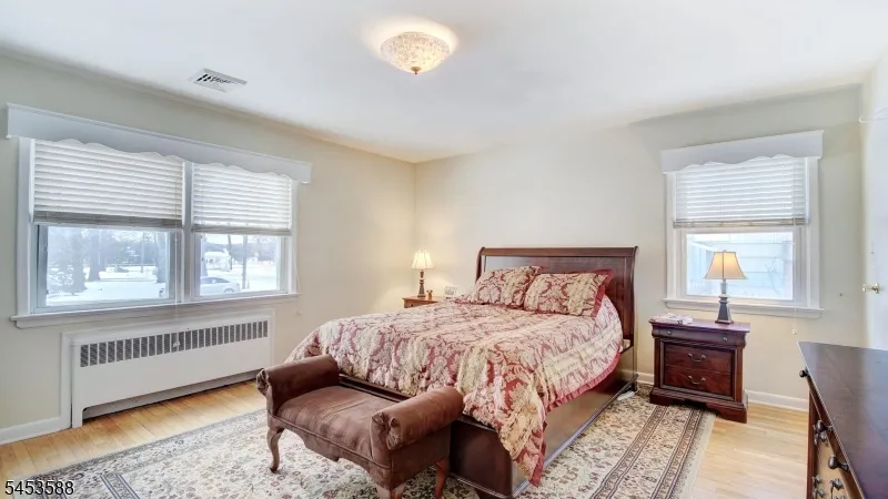 25 Woodland Ave West Orange, NJ 07052