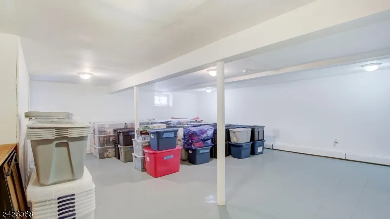 25 Woodland Ave West Orange, NJ 07052