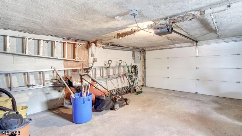 25 Woodland Ave West Orange, NJ 07052