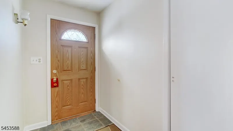 25 Woodland Ave West Orange, NJ 07052