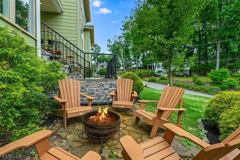 17 Cedar Falls Ter Sparta, NJ 07871