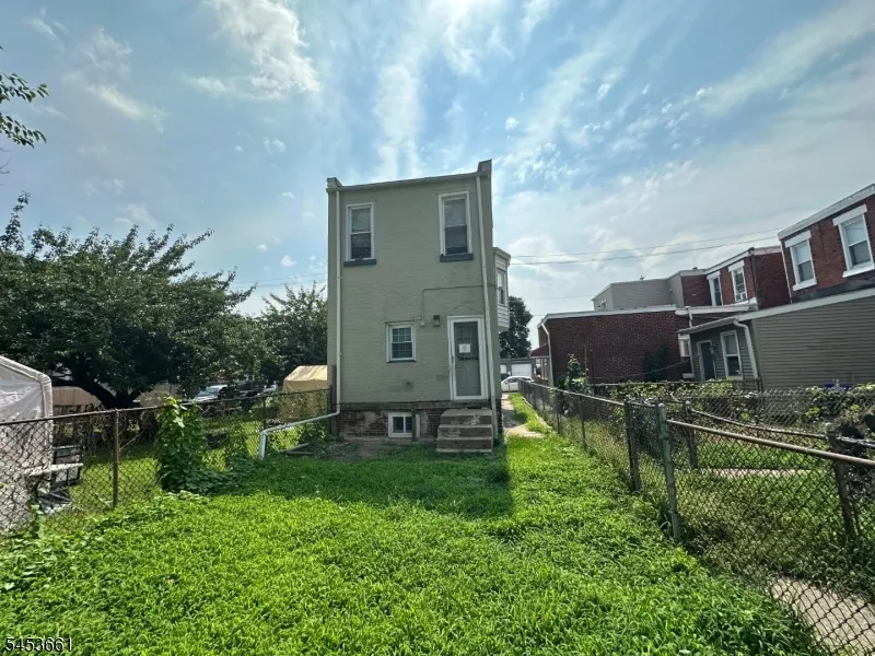 139 S Sussex St Gloucester City, NJ 08030