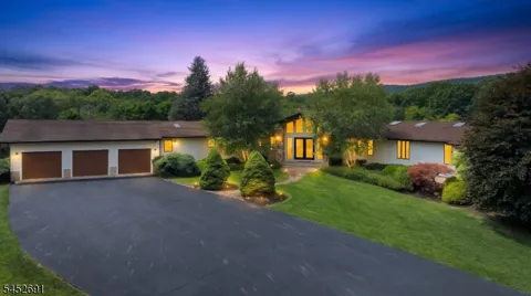90 Phillips Rd