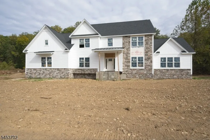 6 Highland Meadows Road Pohatcong, NJ 08865