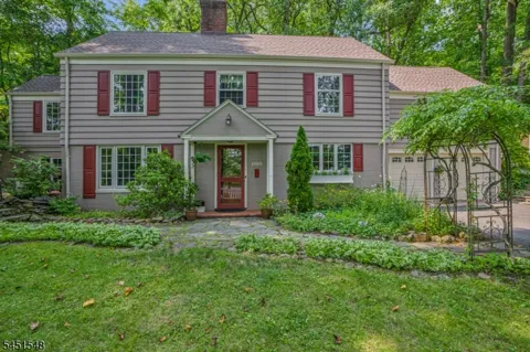 173 Hillcrest Rd