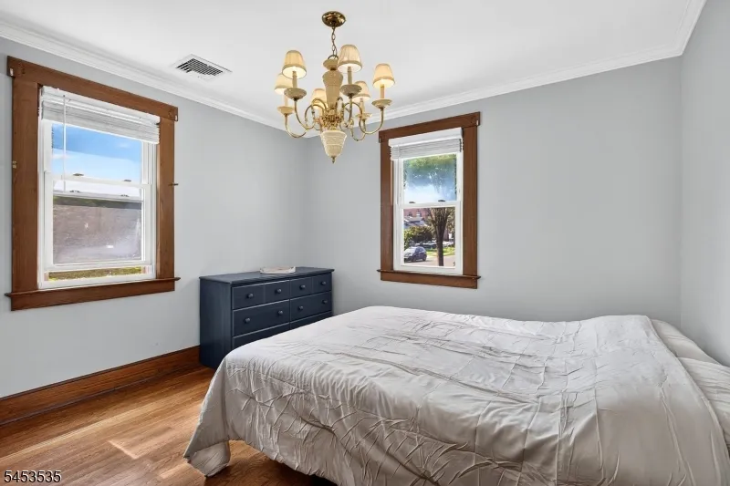 1 Perry Pl Springfield, NJ 07081