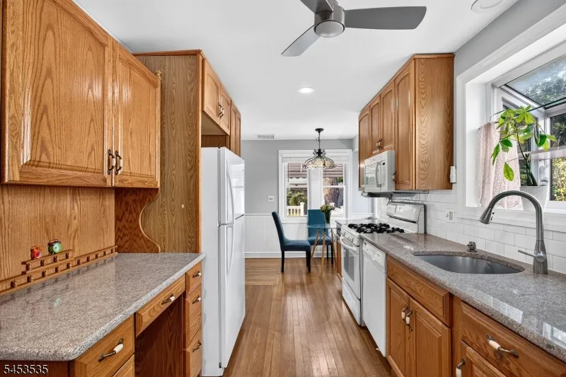 1 Perry Pl Springfield, NJ 07081