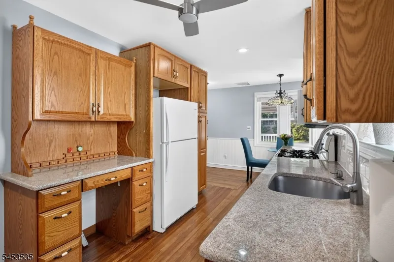 1 Perry Pl Springfield, NJ 07081