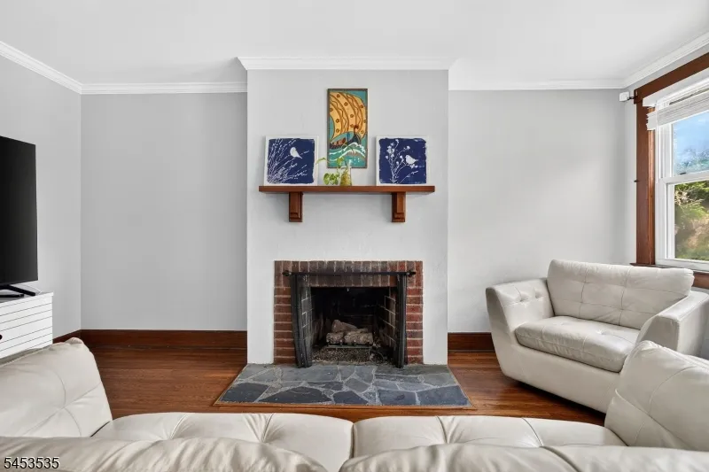 1 Perry Pl Springfield, NJ 07081
