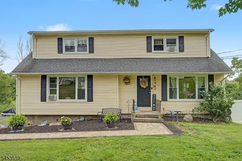 55 Davis Rd