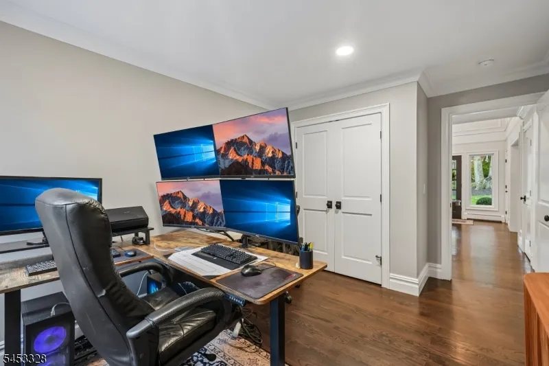 662 Juniper Pl Franklin Lakes, NJ 07417