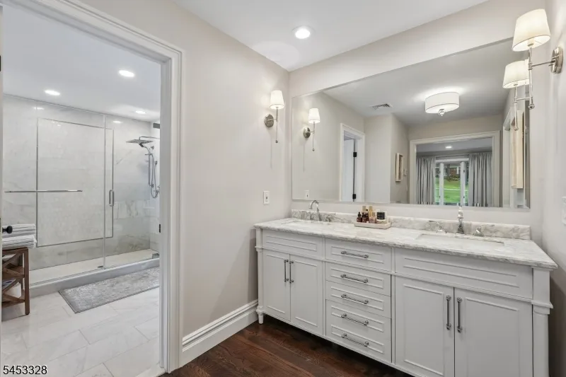 662 Juniper Pl Franklin Lakes, NJ 07417