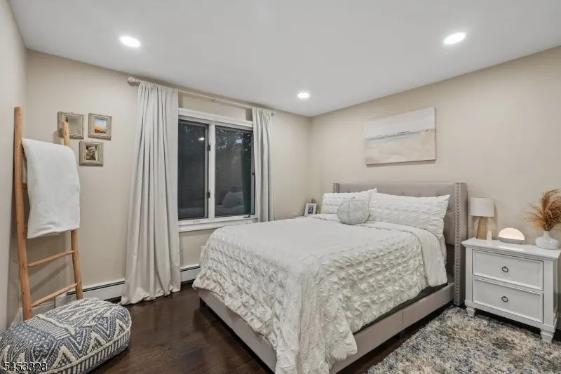 662 Juniper Pl Franklin Lakes, NJ 07417