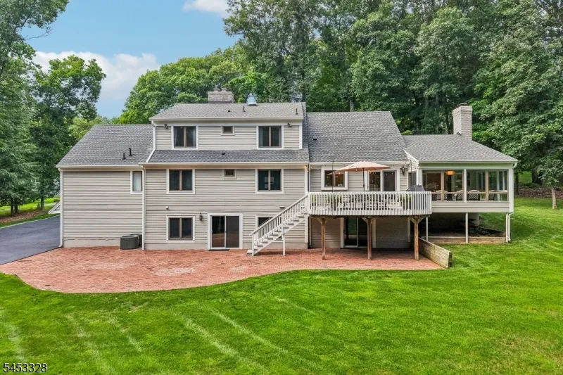 662 Juniper Pl Franklin Lakes, NJ 07417