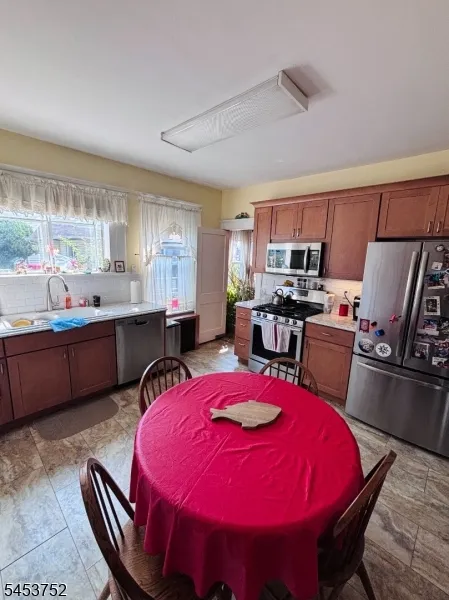 409 E 25Th St Paterson City, NJ 07514