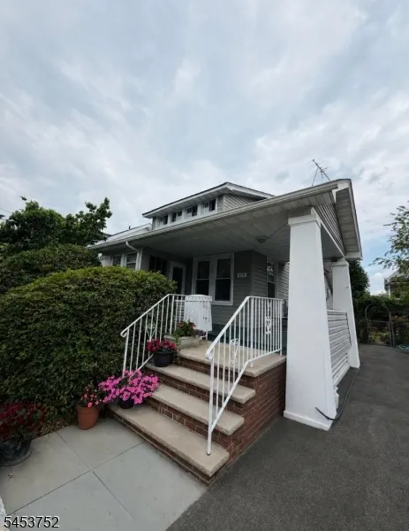 409 E 25Th St Paterson City, NJ 07514
