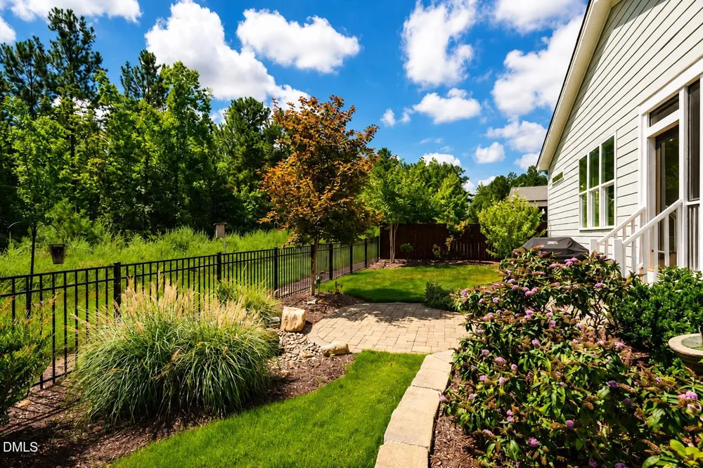 136 Post Oak Road Chapel Hill, NC 27516