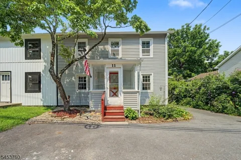 11 Axford Ave