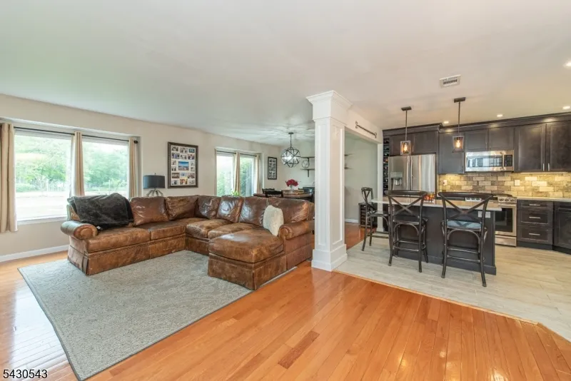 3 Freedom Ct Montville, NJ 07045