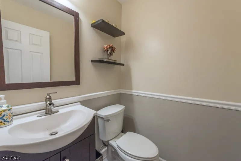 3 Freedom Ct Montville, NJ 07045