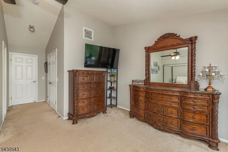 3 Freedom Ct Montville, NJ 07045