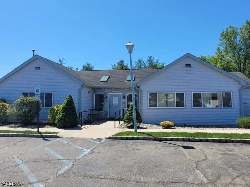 3 Freedom Ct Montville, NJ 07045