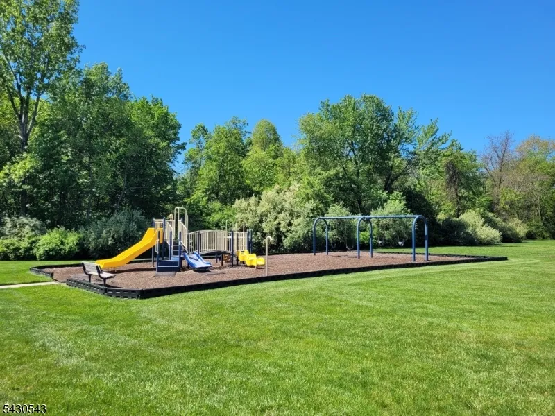 3 Freedom Ct Montville, NJ 07045
