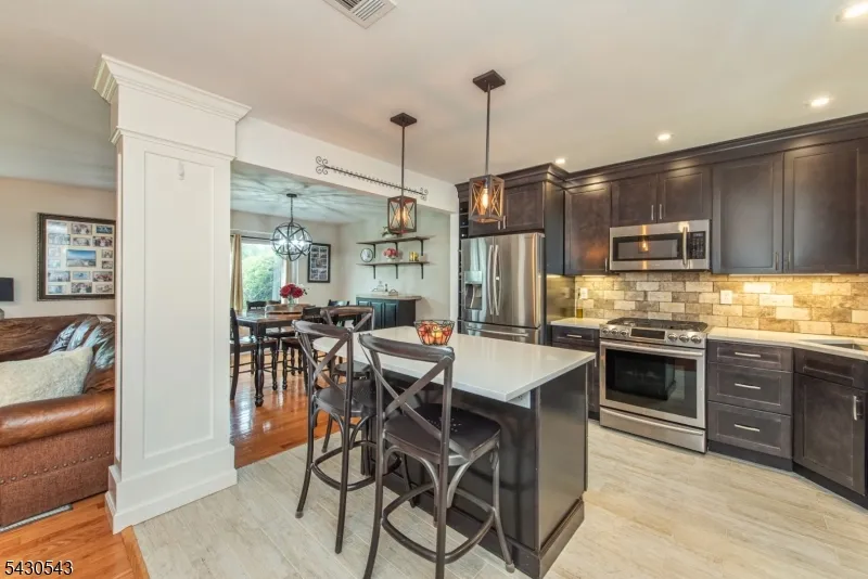 3 Freedom Ct Montville, NJ 07045