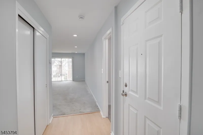 8 Millie Ln #8 Unit 8 East Hanover, NJ 07936