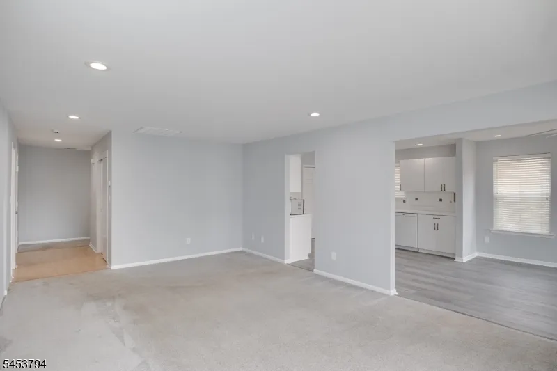 8 Millie Ln #8 Unit 8 East Hanover, NJ 07936