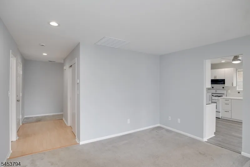 8 Millie Ln #8 Unit 8 East Hanover, NJ 07936
