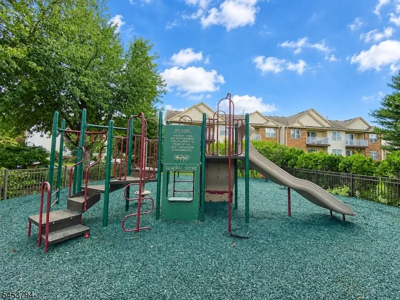 8 Millie Ln #8 Unit 8 East Hanover, NJ 07936