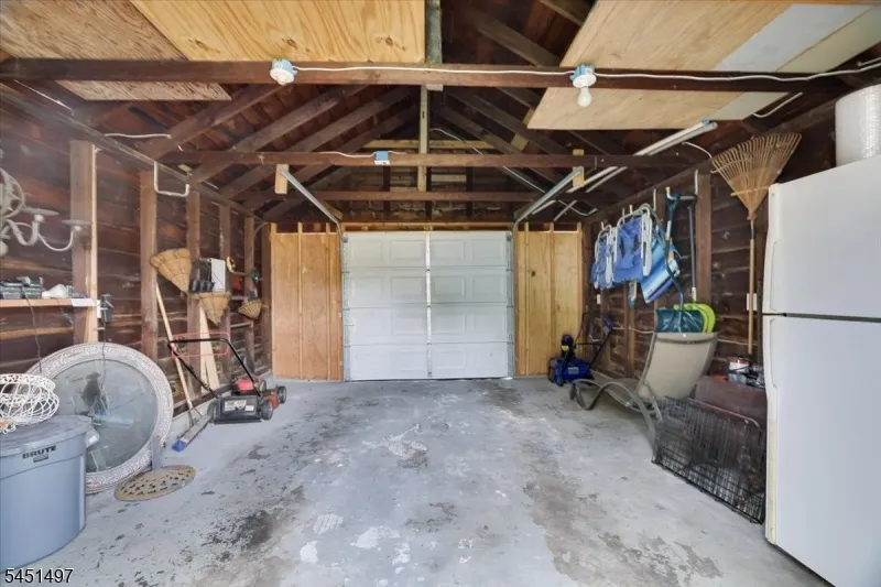 33 State St Washington, NJ 07882