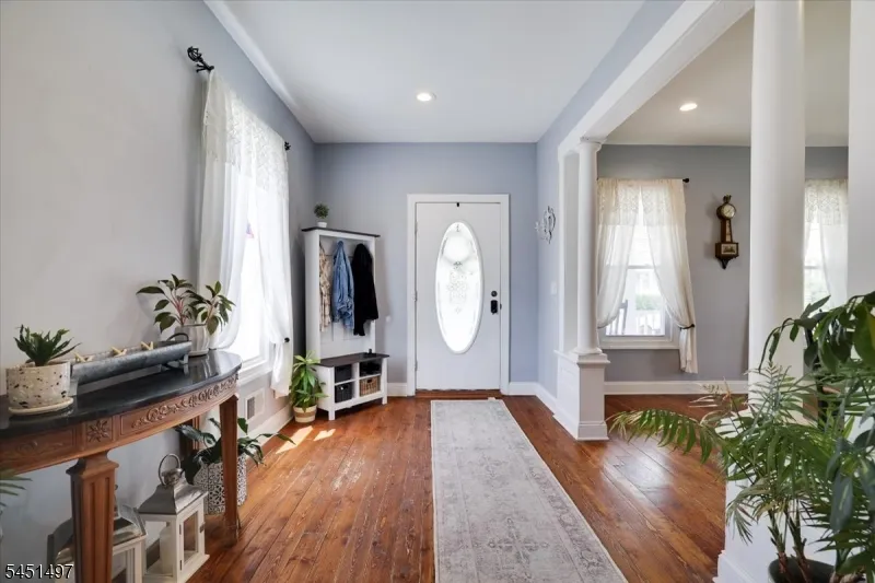 33 State St Washington, NJ 07882