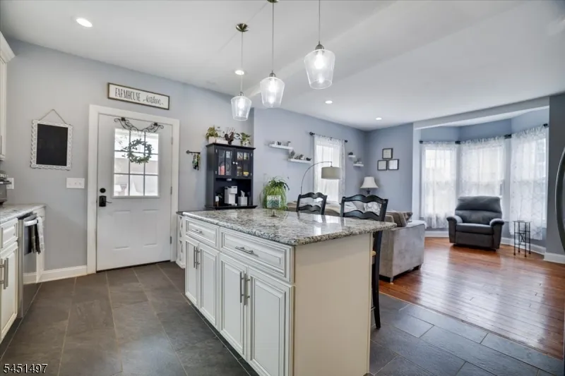33 State St Washington, NJ 07882