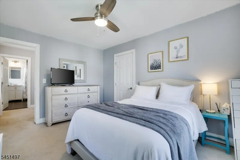 33 State St Washington, NJ 07882