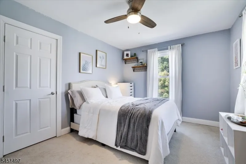 33 State St Washington, NJ 07882
