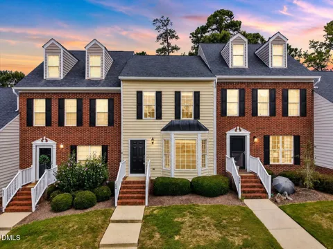 204 Knightsborough Way