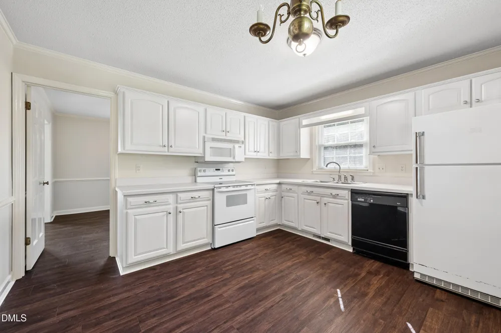 1106 Crestview Drive Tarboro, NC 27886