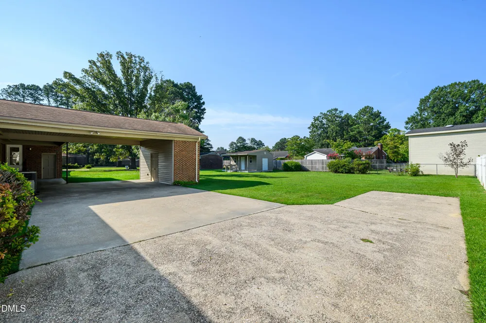 1106 Crestview Drive Tarboro, NC 27886