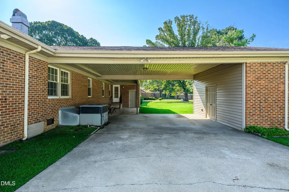 1106 Crestview Drive Tarboro, NC 27886