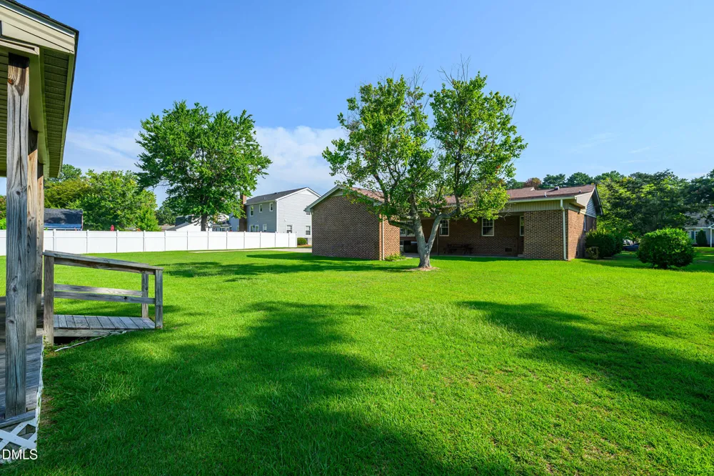 1106 Crestview Drive Tarboro, NC 27886