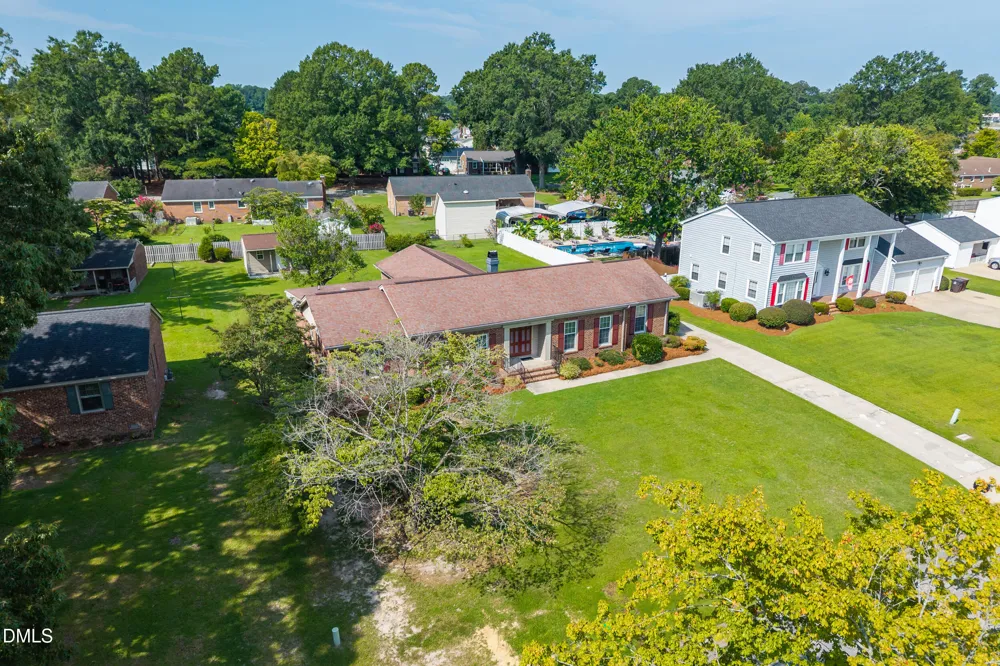 1106 Crestview Drive Tarboro, NC 27886